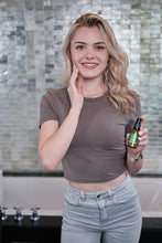 Laden Sie das Bild in den Galerie-Viewer, Serum