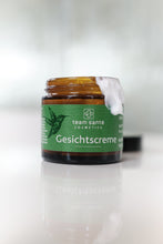 Laden Sie das Bild in den Galerie-Viewer, Gesichtscreme
